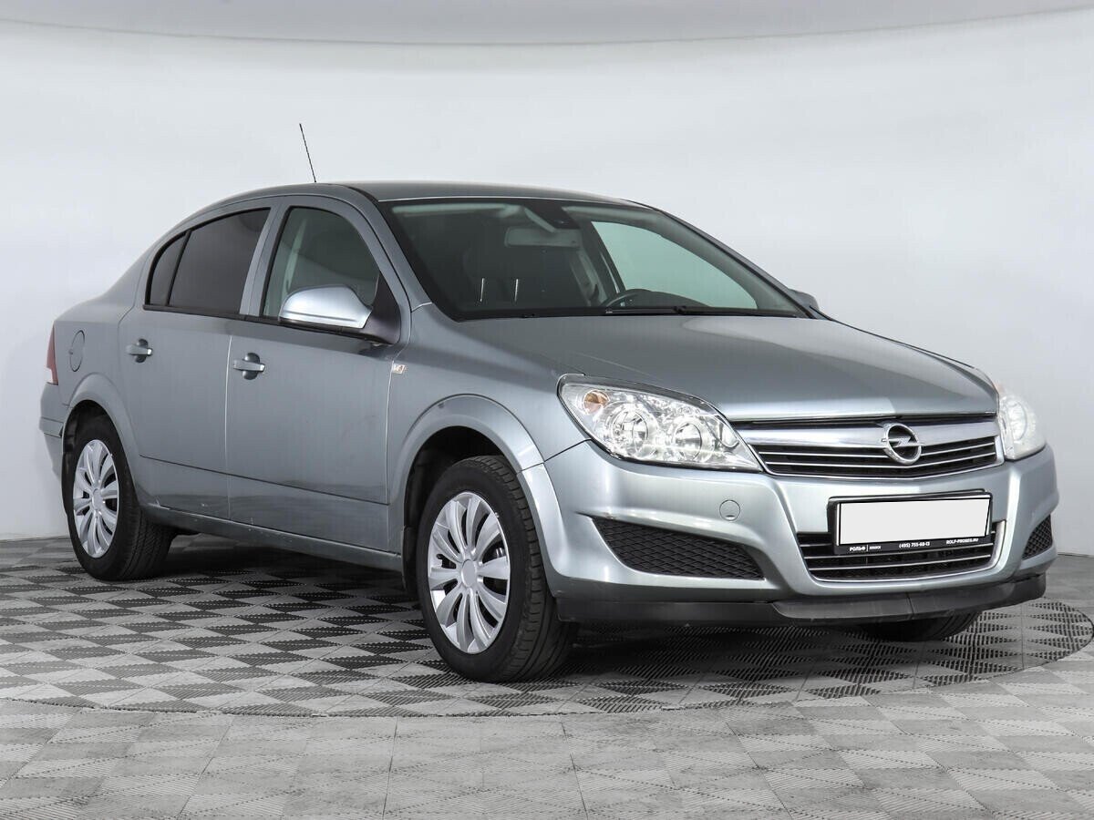 Opel Astra 1.3 МКПП, 2012, 146 000 км фото 3