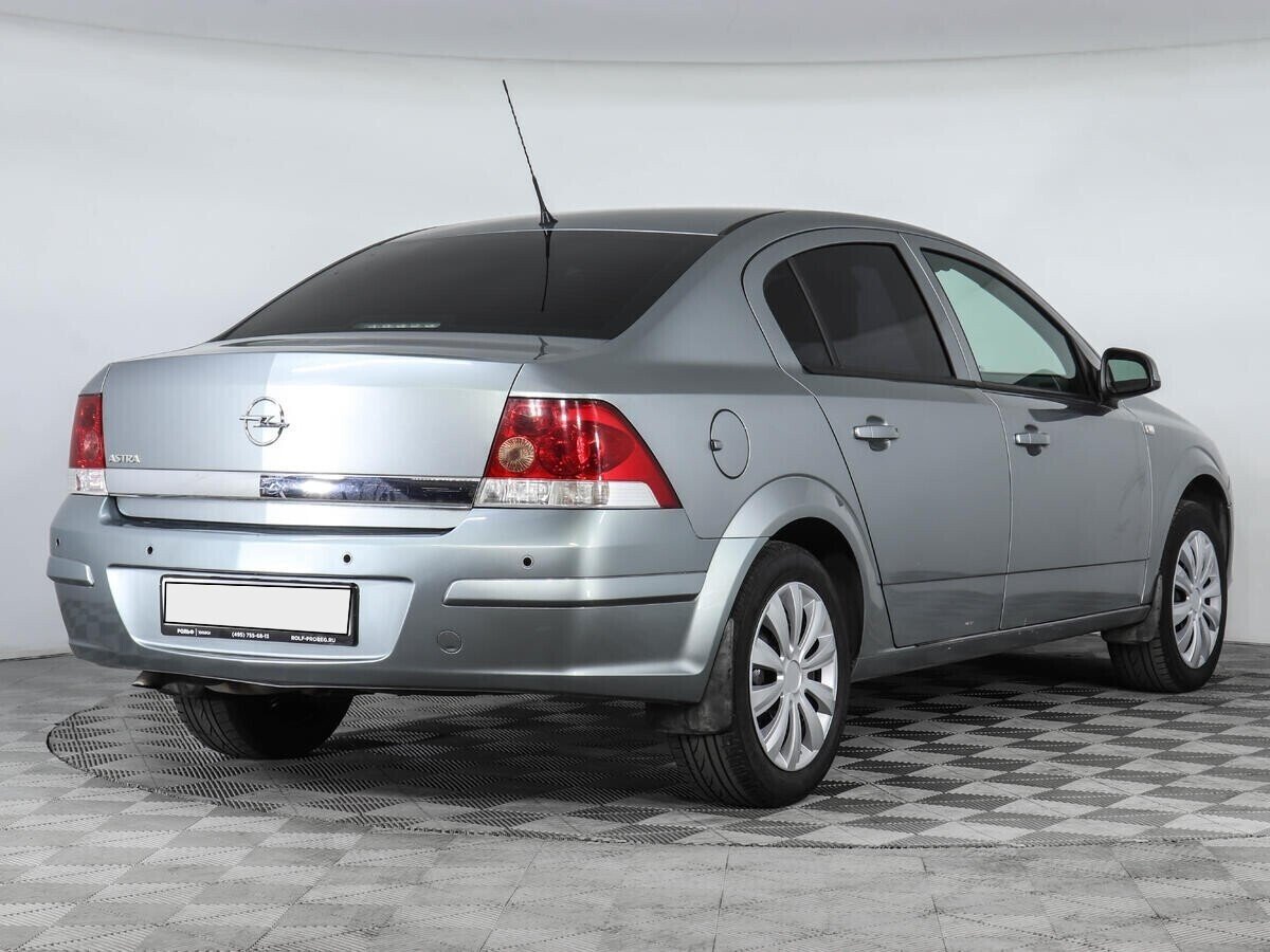 Opel Astra 1.3 МКПП, 2012, 146 000 км фото 5