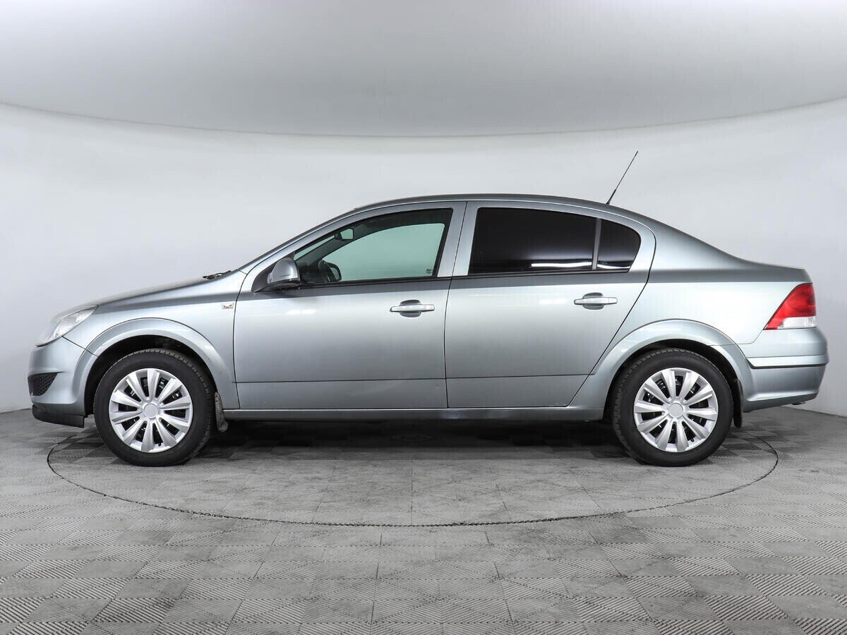 Opel Astra 1.3 МКПП, 2012, 146 000 км фото 8