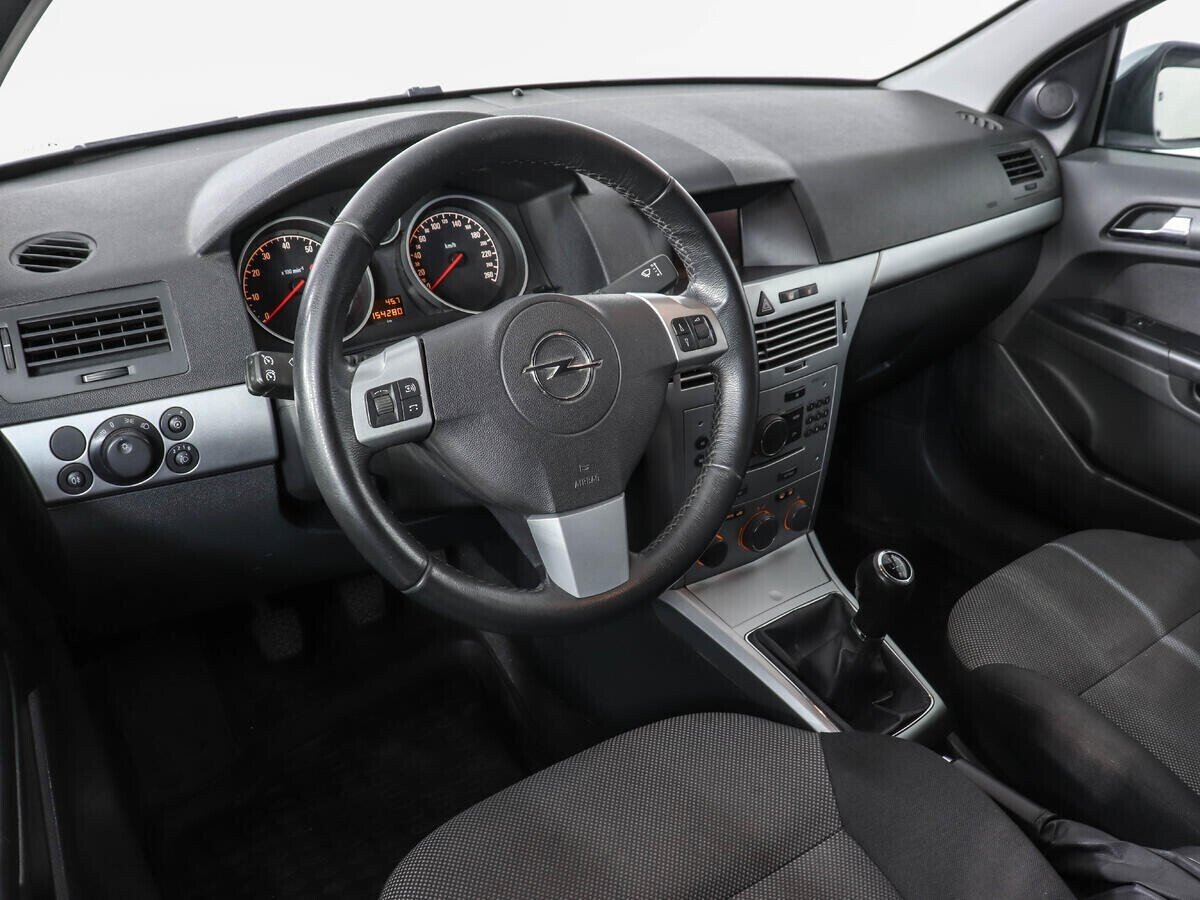 Opel Astra 1.3 МКПП, 2012, 146 000 км фото 9
