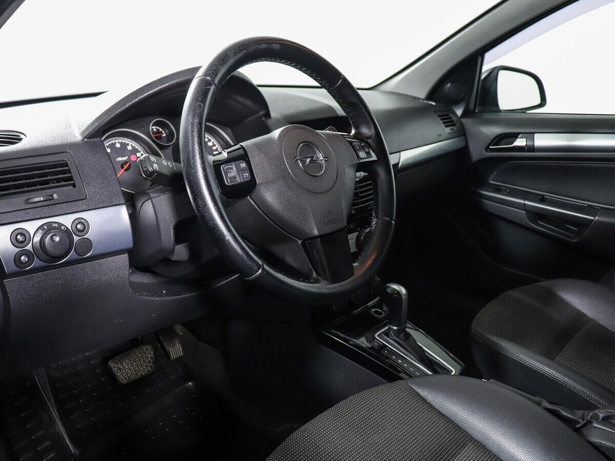 Opel Astra 1.3 МКПП, 2011, 154 000 км фото 13