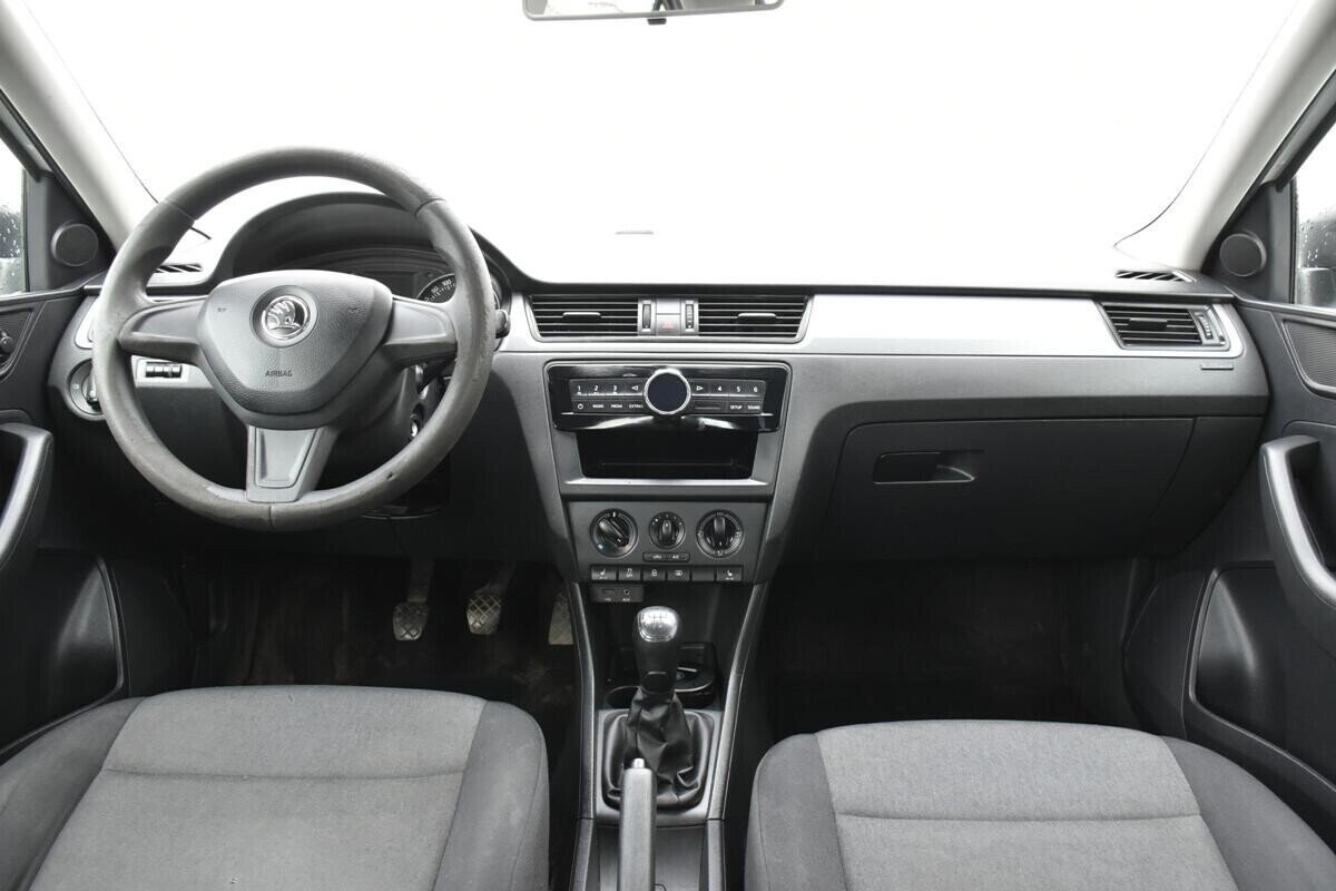 Skoda Rapid 1.4 МКПП, 2015, 100 000 км фото 12