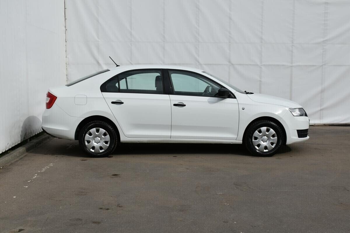 Skoda Rapid 1.4 МКПП, 2015, 100 000 км фото 4