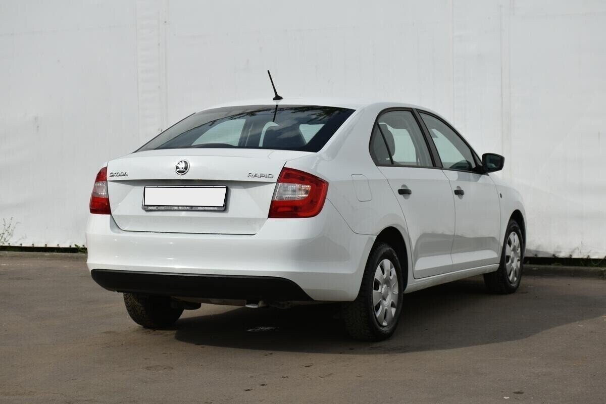 Skoda Rapid 1.4 МКПП, 2015, 100 000 км фото 5
