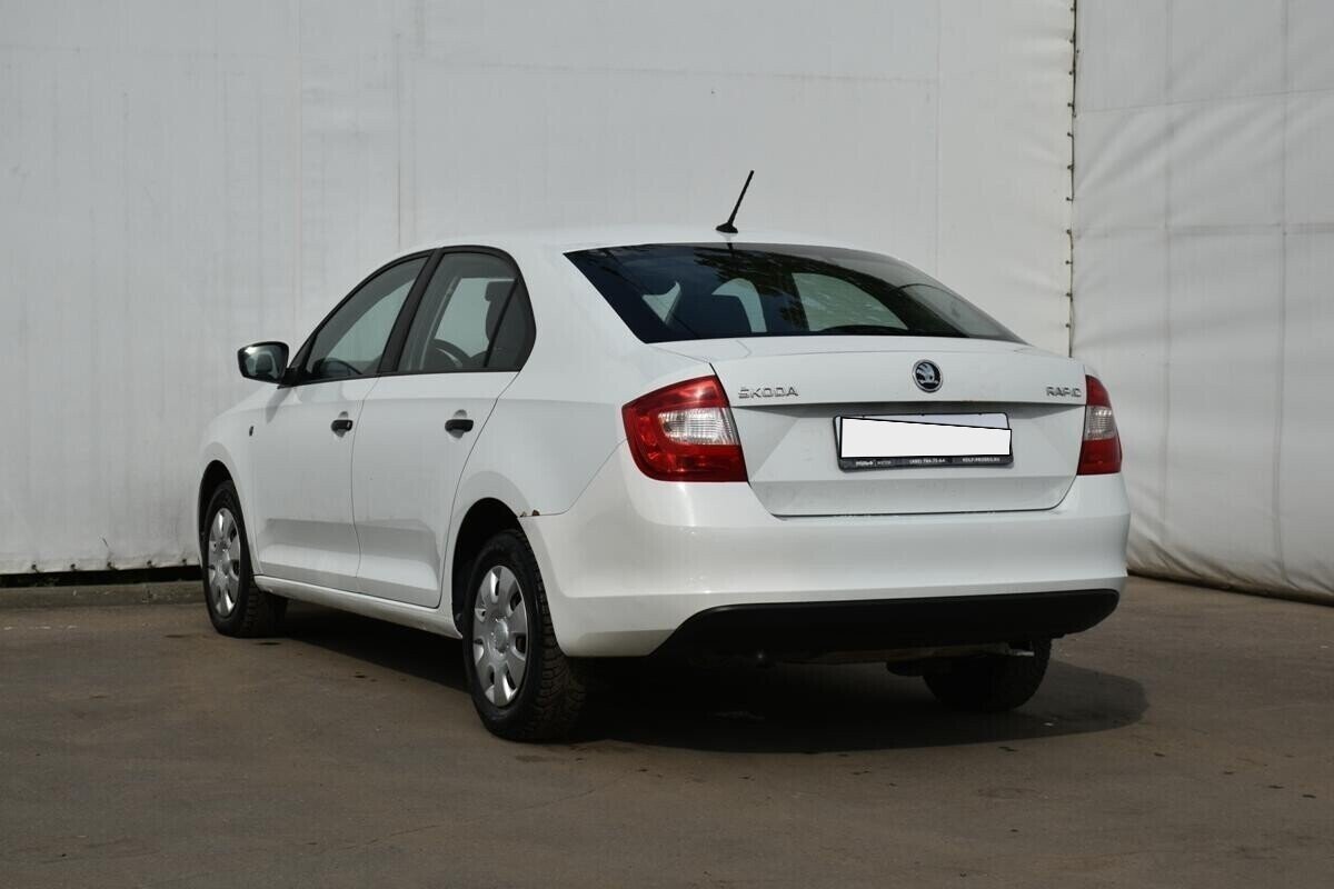 Skoda Rapid 1.4 МКПП, 2015, 100 000 км фото 7