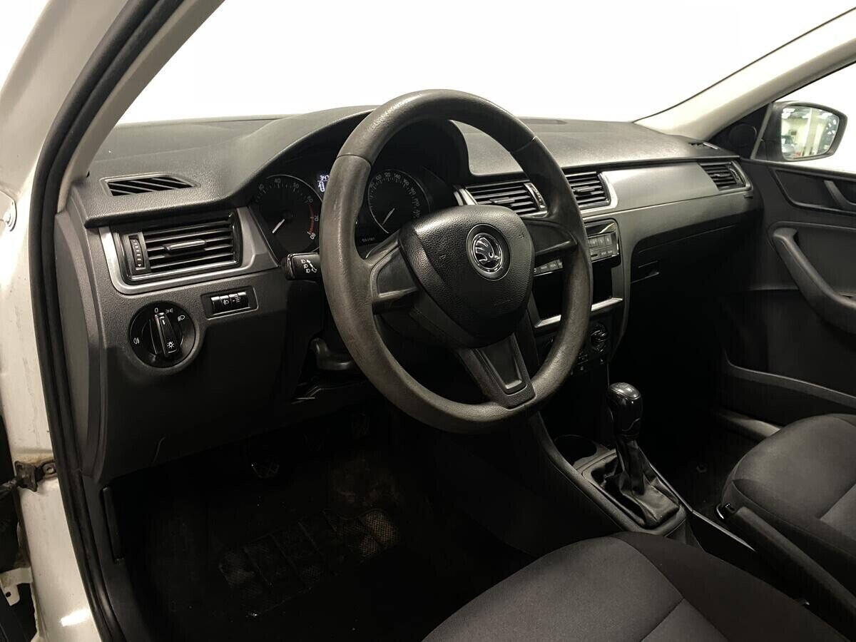 Skoda Rapid 1.4 МКПП, 2015, 97 000 км фото 9