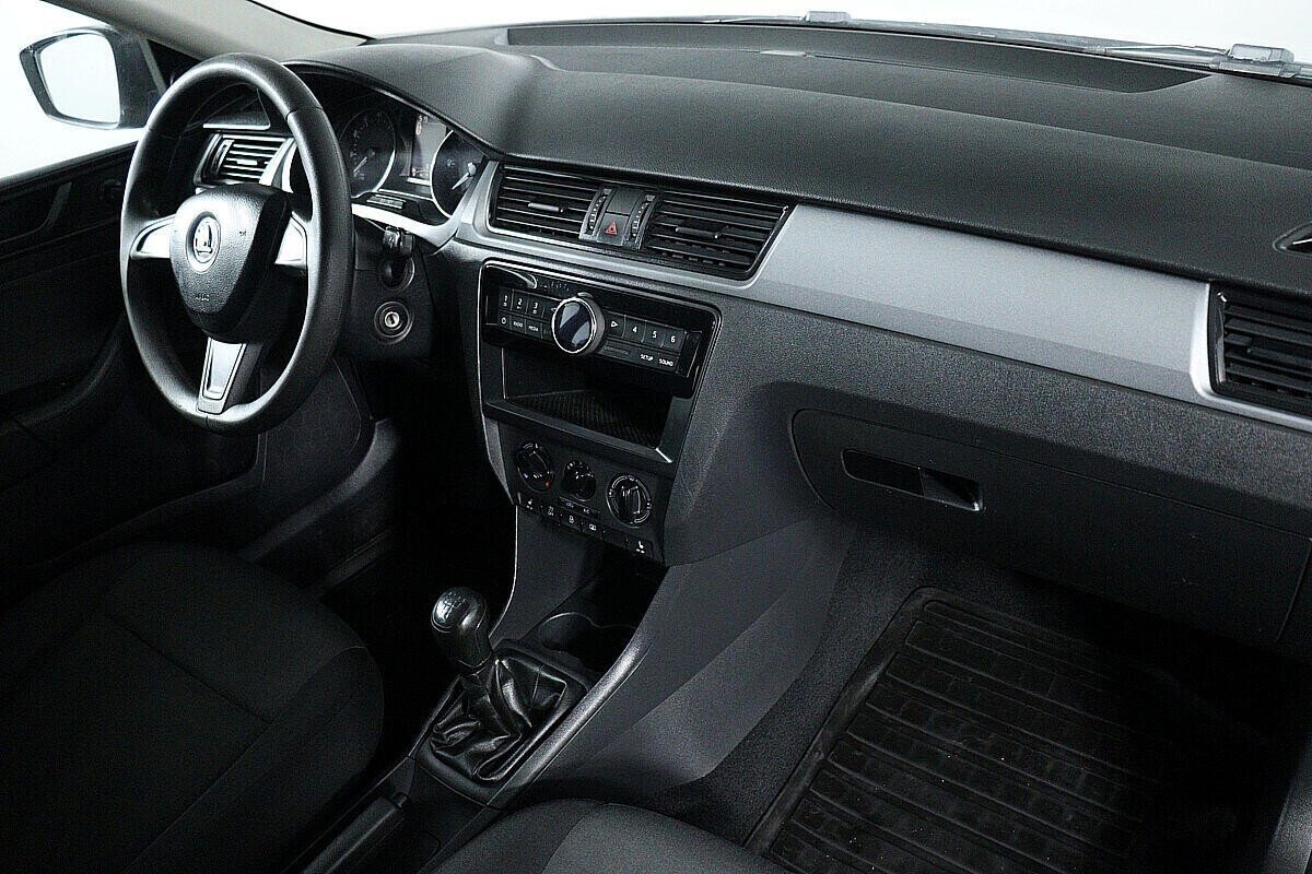 Skoda Rapid 1.4 МКПП, 2015, 99 000 км фото 10