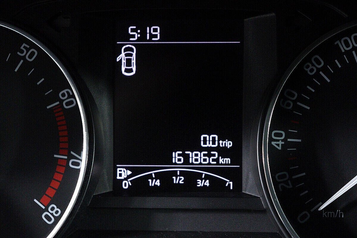 Skoda Rapid 1.4 МКПП, 2015, 99 000 км фото 12