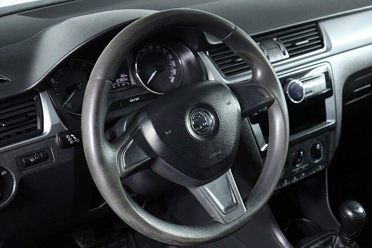 Skoda Rapid 1.4 МКПП, 2015, 99 000 км фото 15