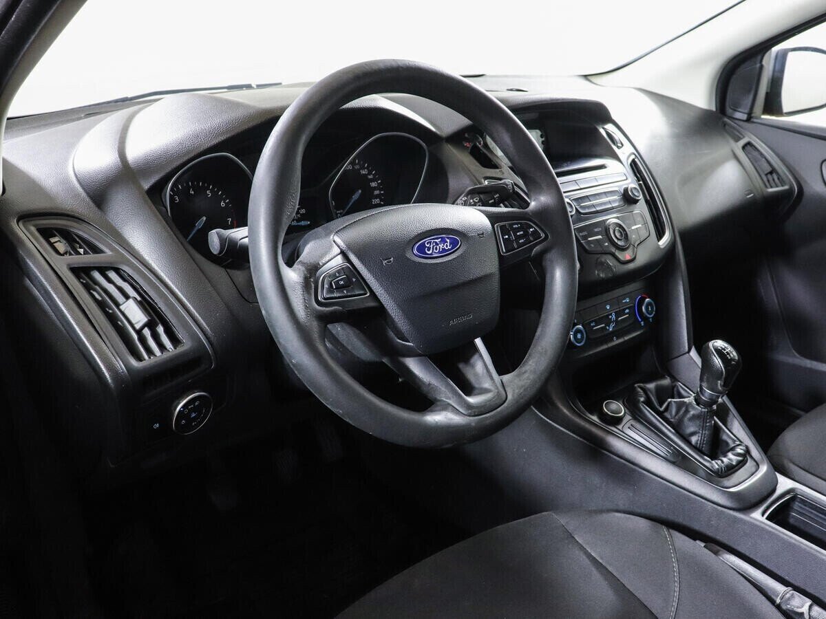 Ford Focus 1.6 МКПП, 2016, 90 000 км фото 14