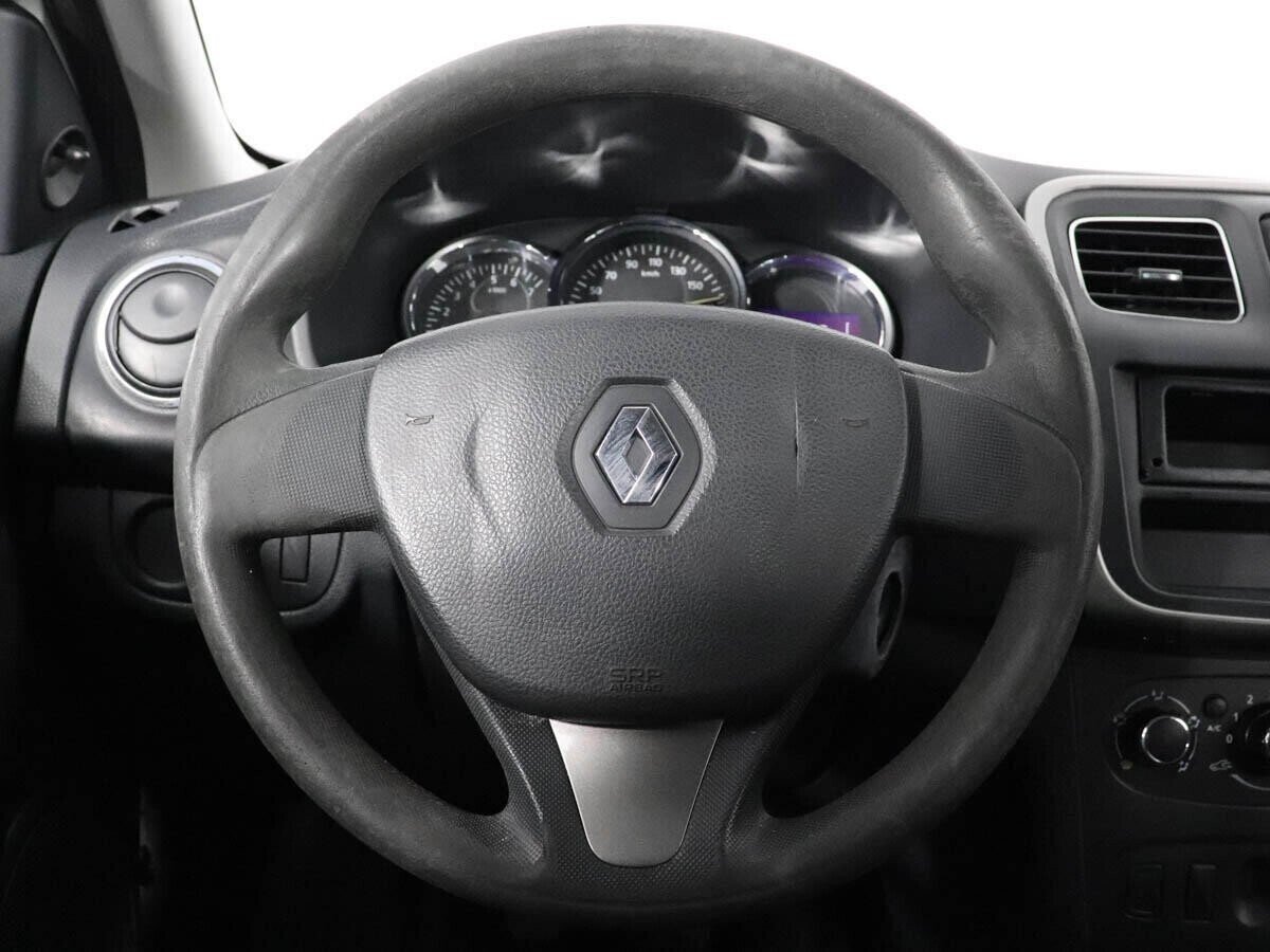 Renault Logan 1.6 МКПП, 2017, 76 000 км фото 9