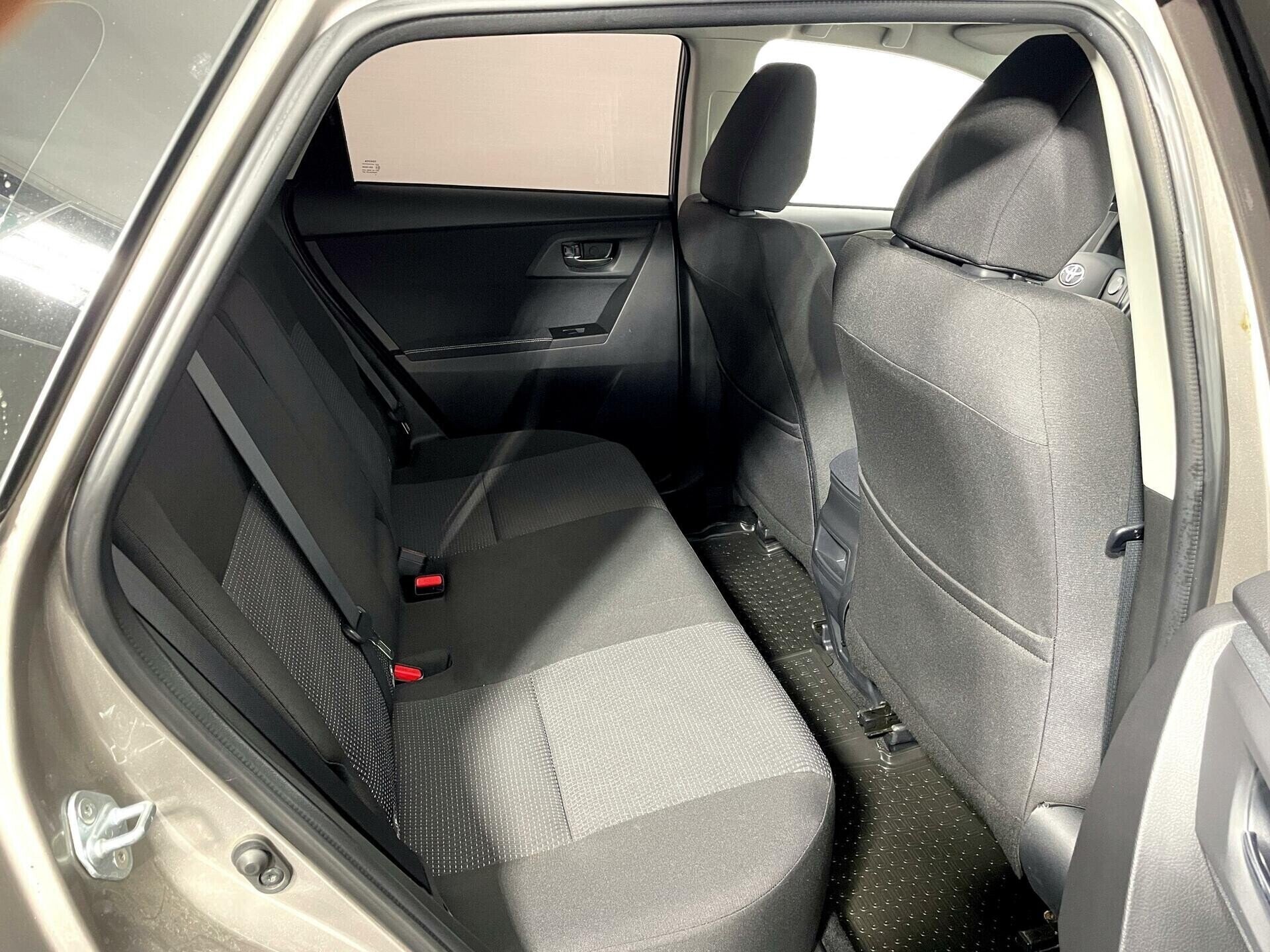 Toyota Auris 1.6 CVT, 2014, 109 000 км фото 6