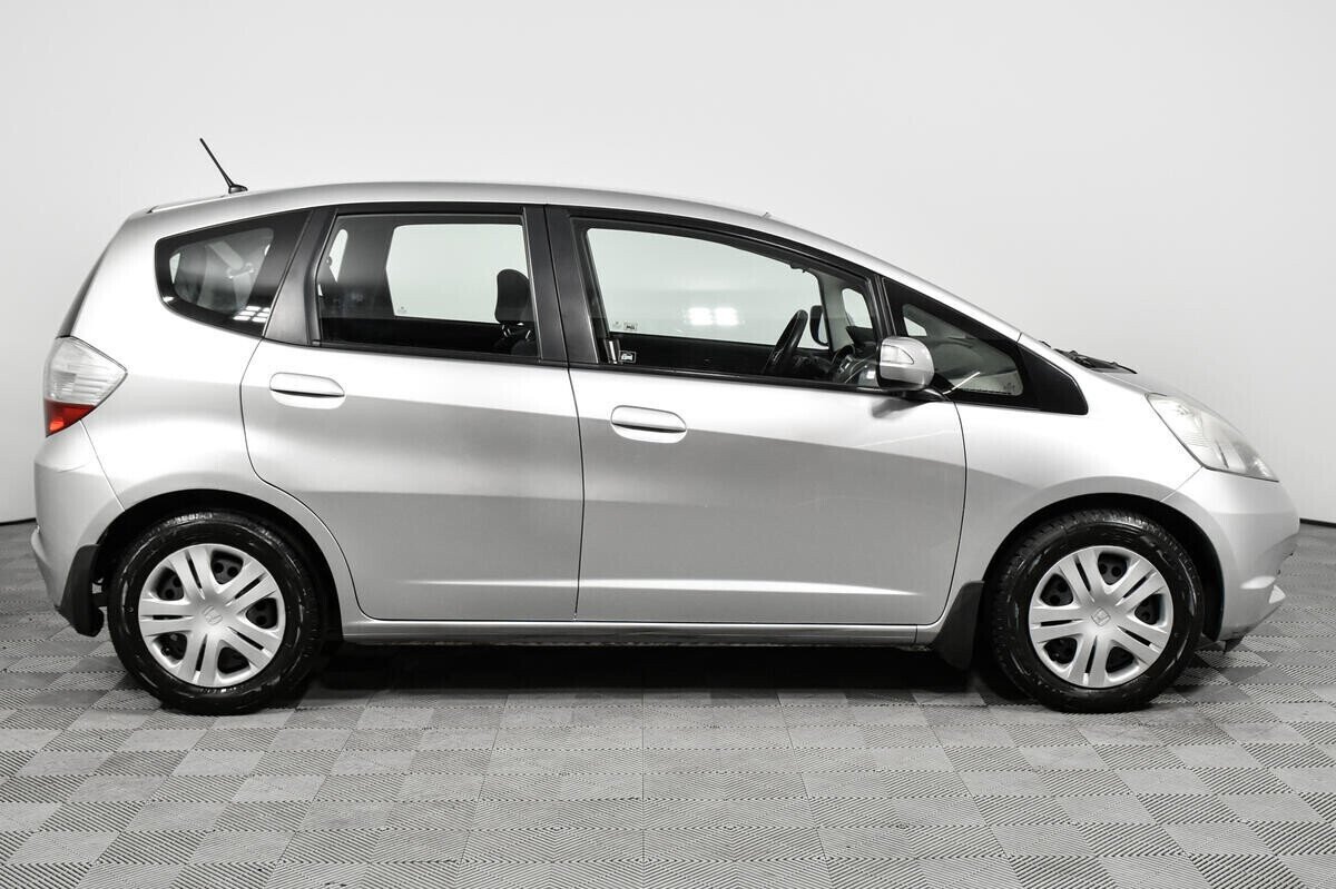 Honda Jazz 1.3 РКПП, 2009, 177 000 км фото 4