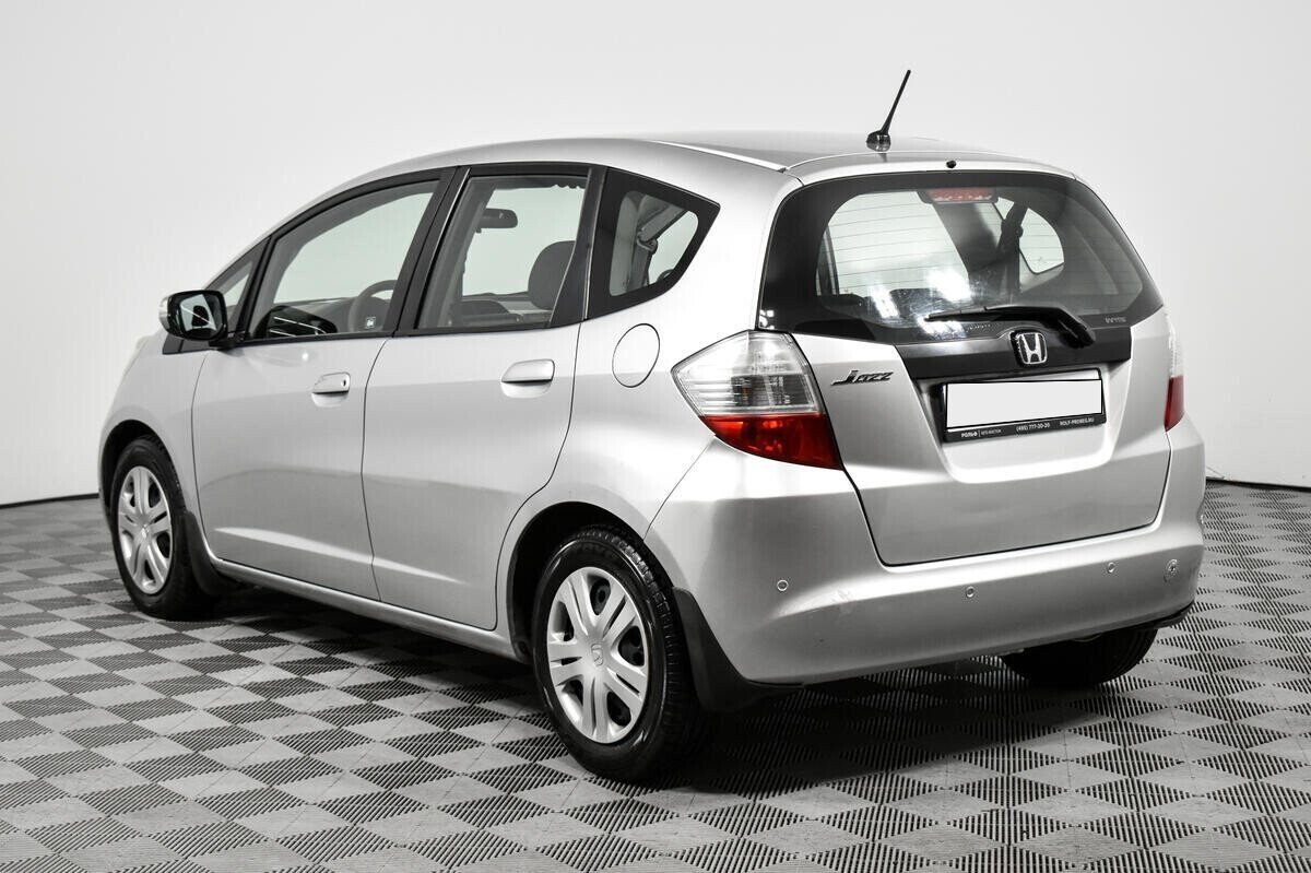 Honda Jazz 1.3 РКПП, 2009, 177 000 км фото 7
