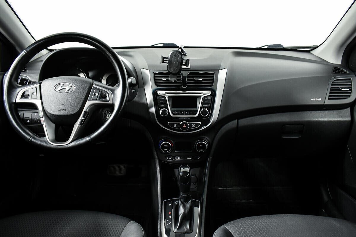 Hyundai Solaris 1.6 АКПП, 2015, 98 000 км фото 11