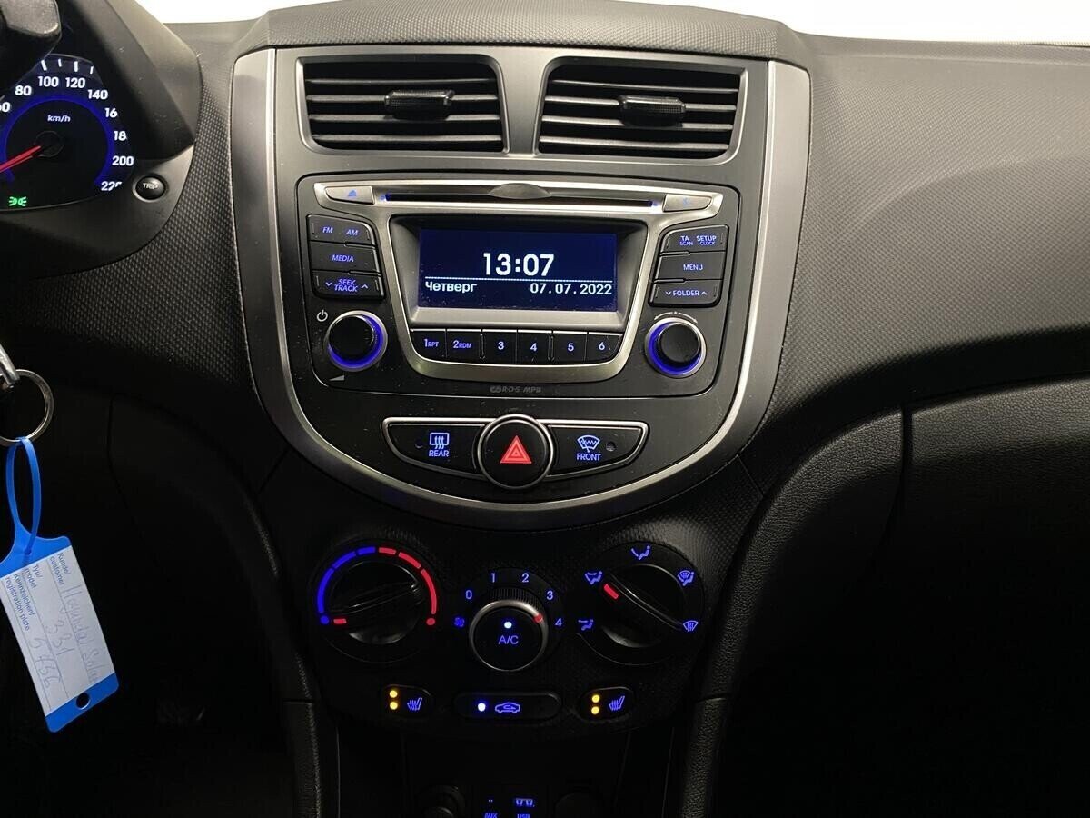 Hyundai Solaris 1.4 МКПП, 2015, 110 000 км фото 15
