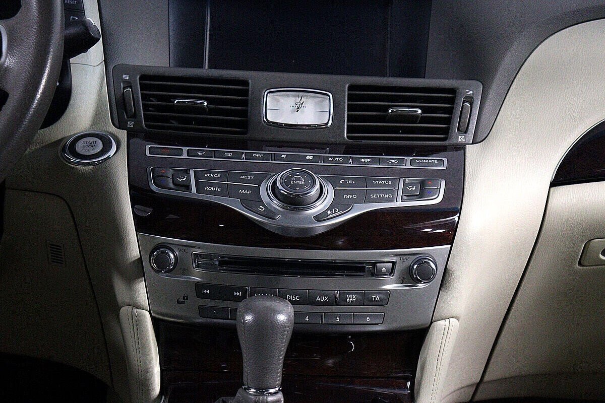 Infiniti M 3.7 АКПП, 2013, 127 000 км фото 8