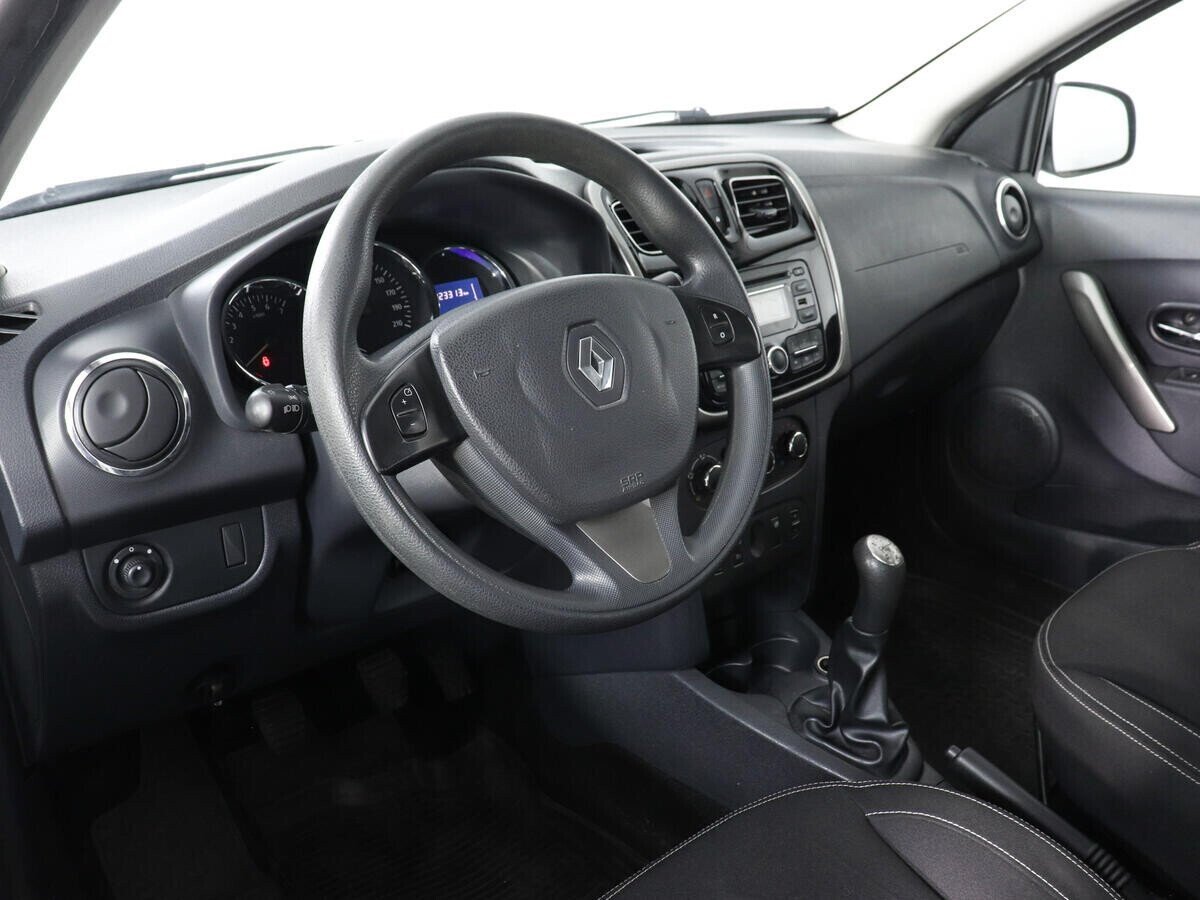 Renault Logan 1.6 МКПП, 2014, 111 000 км фото 9