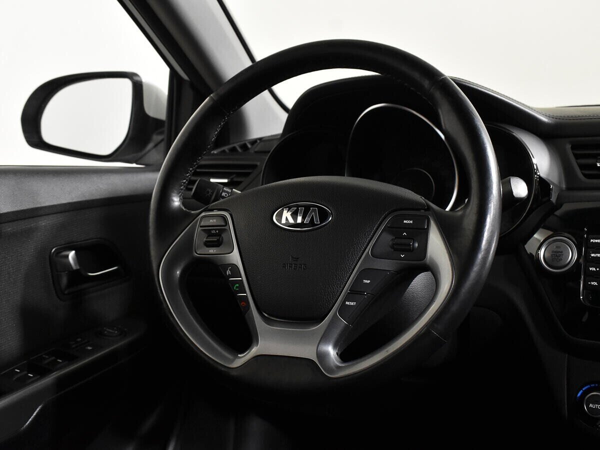 Kia Rio 1.6 АКПП, 2015, 100 000 км фото 17