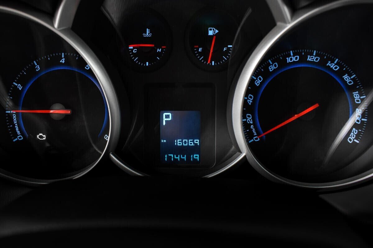 Chevrolet Cruze 1.6 АКПП, 2011, 152 000 км фото 10