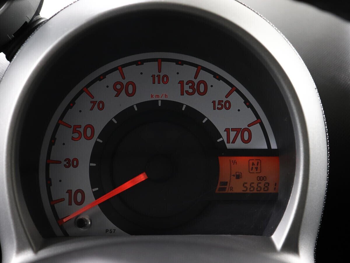 Peugeot 107 1.0 РКПП, 2012, 132 000 км фото 11