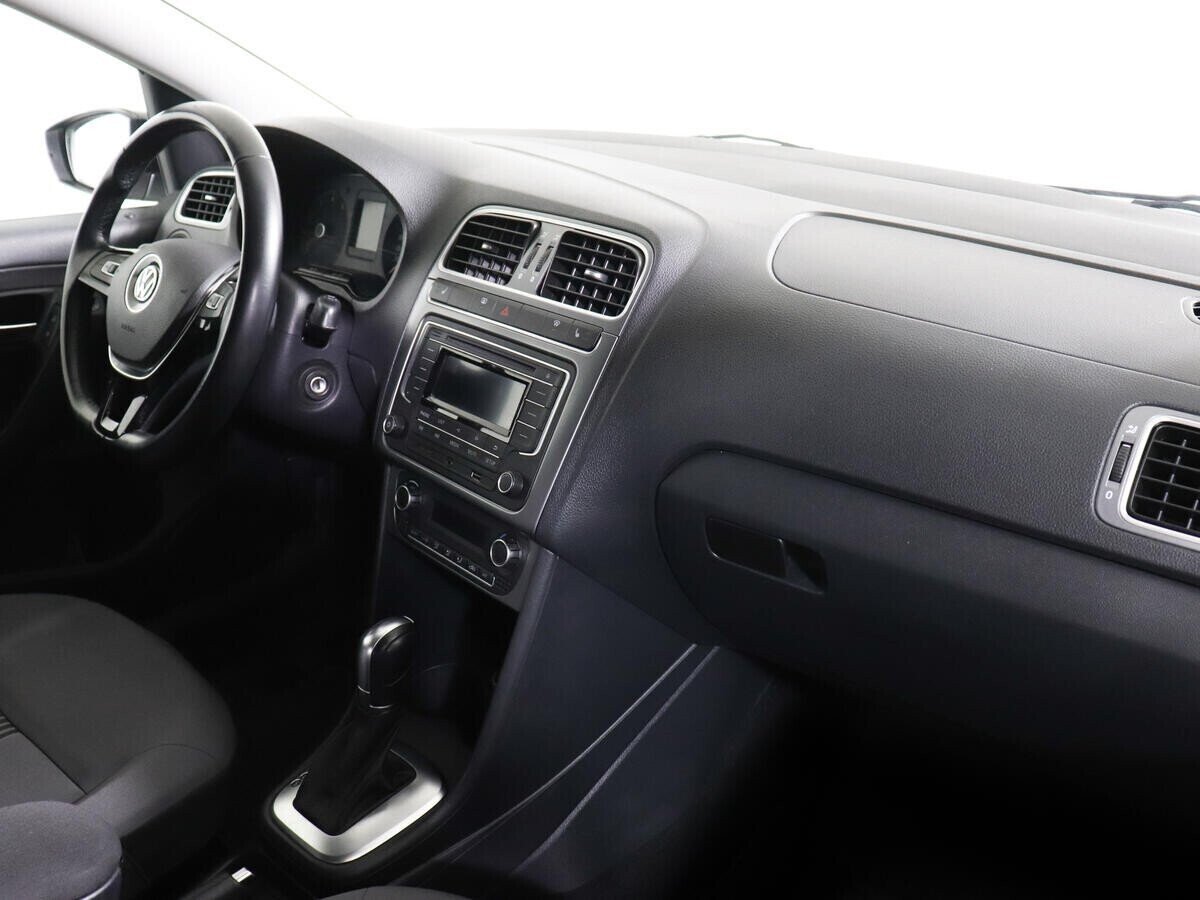Volkswagen Polo 1.6 АКПП, 2016, 92 000 км фото 9