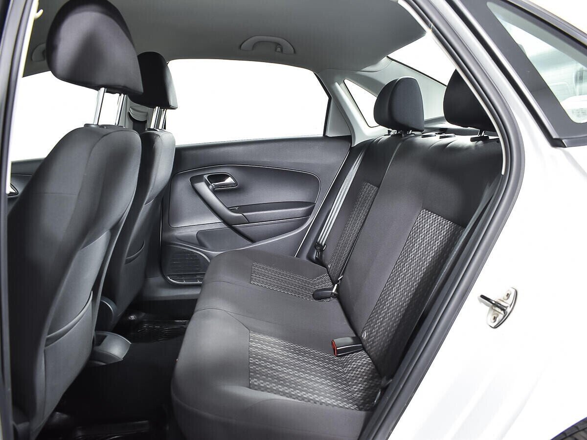 Volkswagen Polo 1.6 МКПП, 2018, 64 000 км фото 12