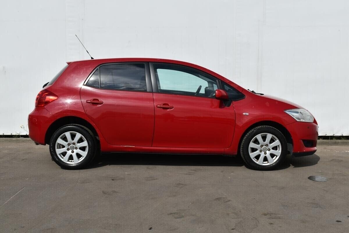 Toyota Auris 1.6 РКПП, 2008, 189 000 км фото 4
