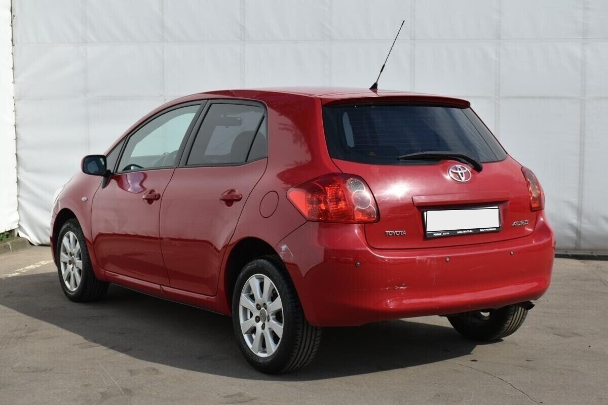 Toyota Auris 1.6 РКПП, 2008, 189 000 км фото 7