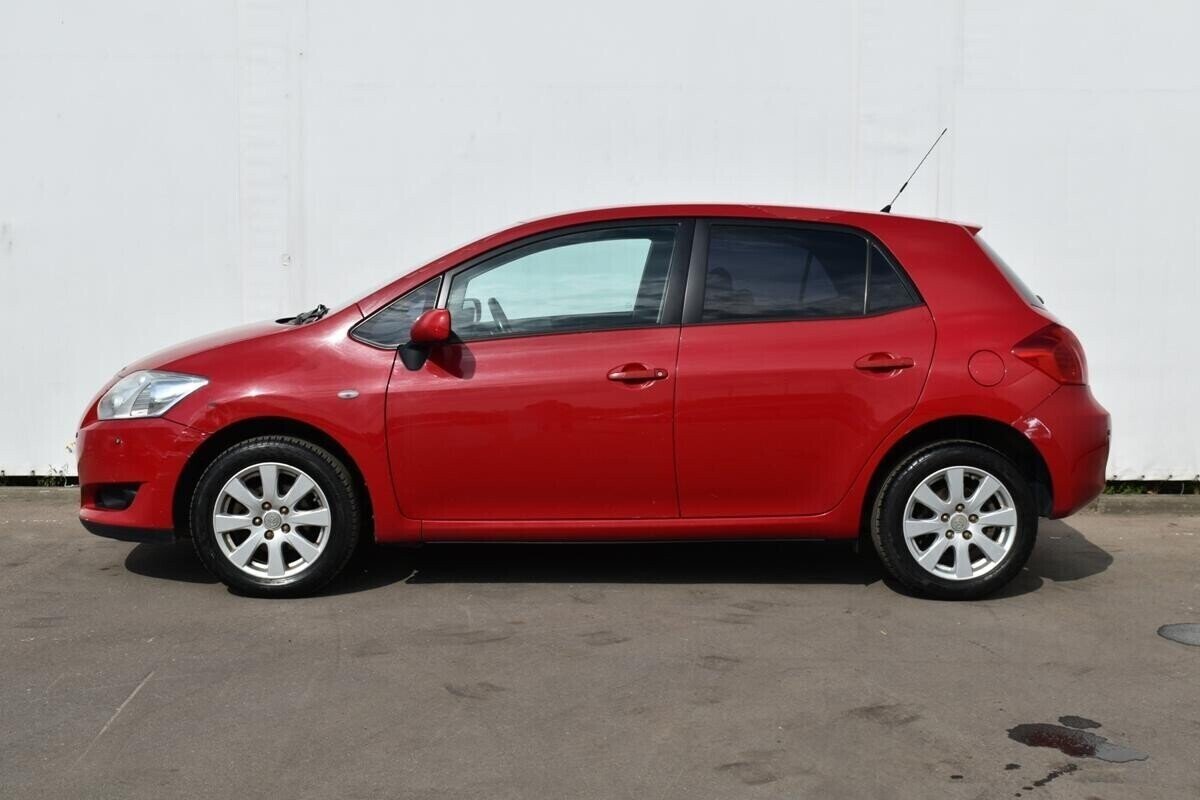 Toyota Auris 1.6 РКПП, 2008, 189 000 км фото 8