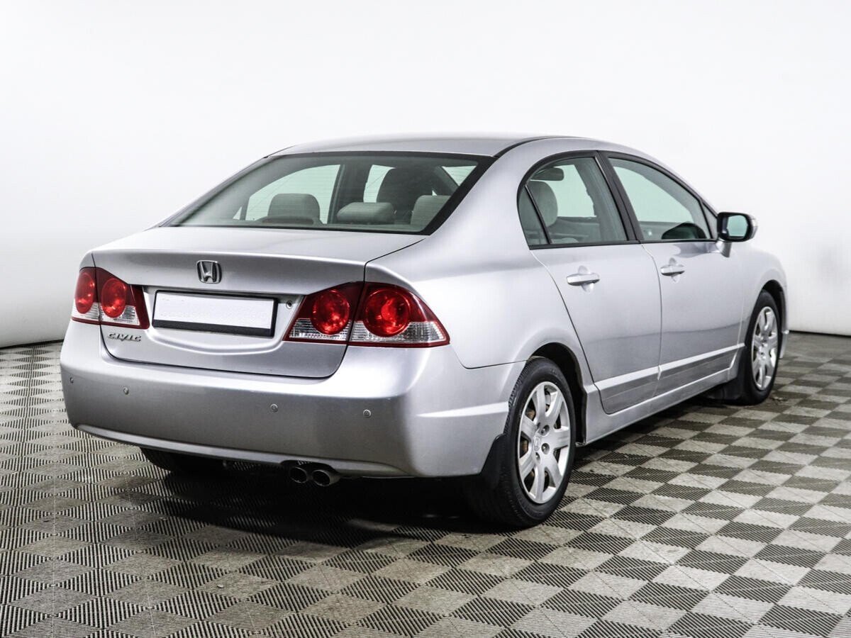 Honda Civic 1.8 МКПП, 2008, 191 000 км фото 3