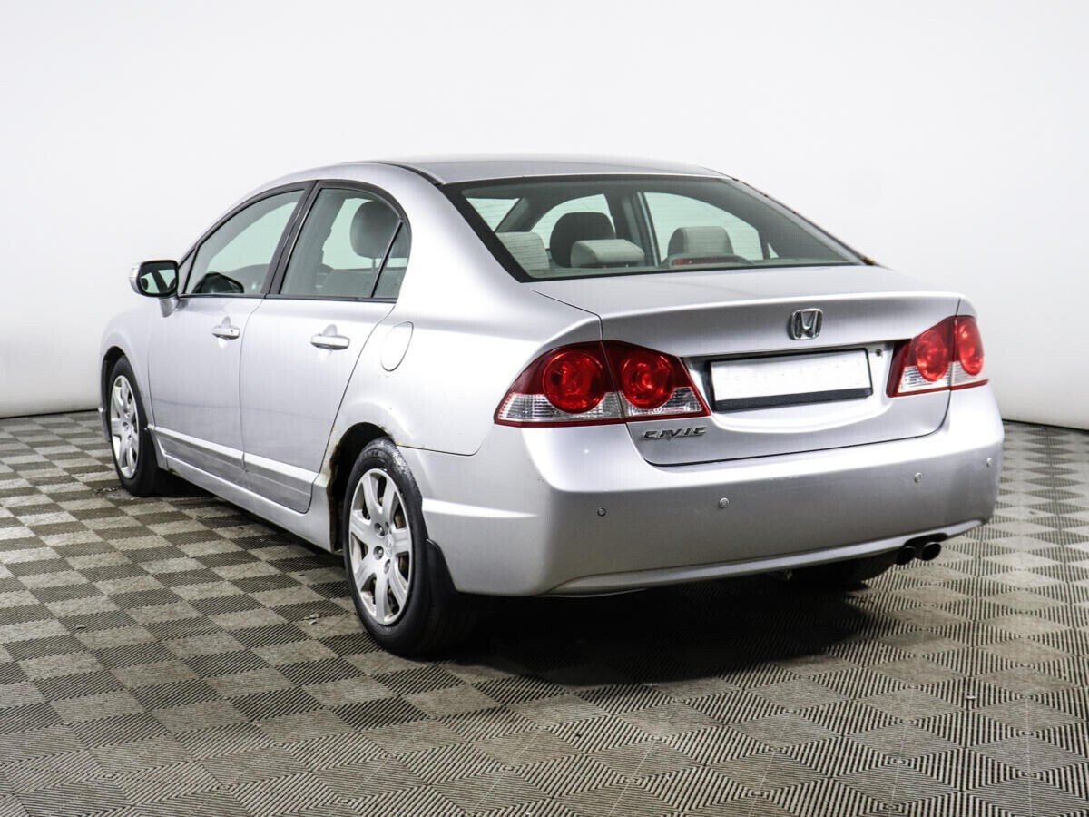 Honda Civic 1.8 МКПП, 2008, 191 000 км фото 4