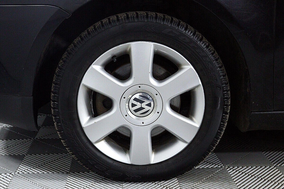 Volkswagen Touran 2.0 РКПП, 2004, 236 000 км фото 16
