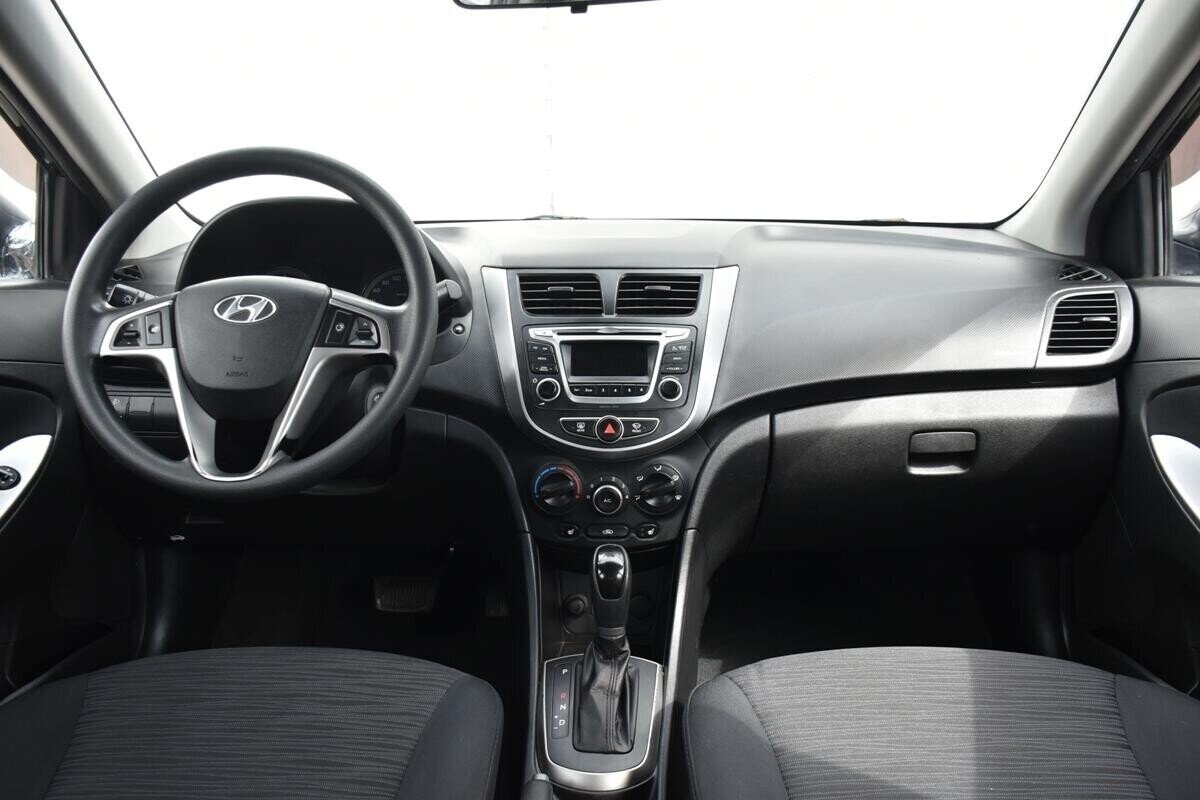 Hyundai Solaris 1.6 АКПП, 2015, 95 000 км фото 12