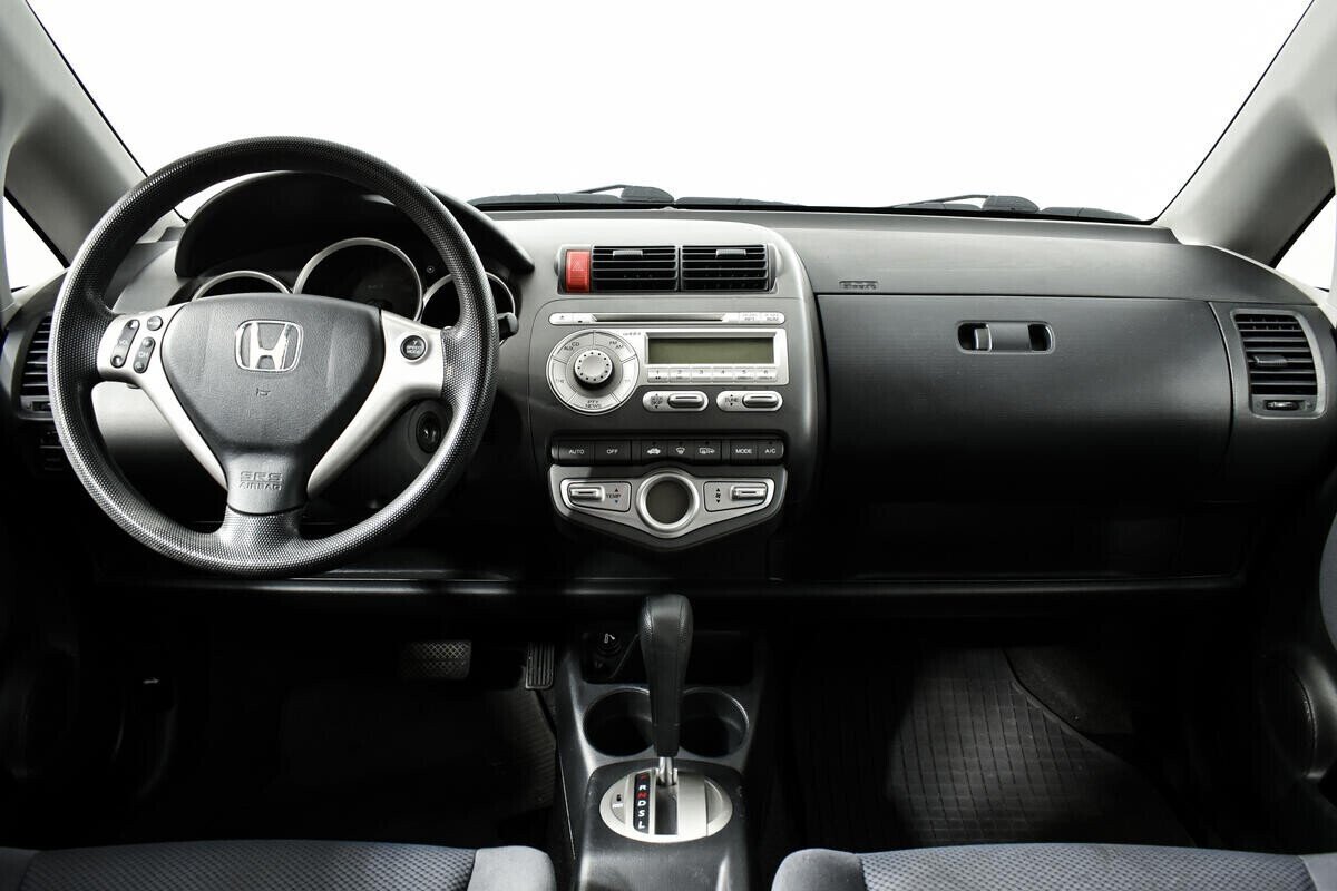 Honda Jazz 1.2 МКПП, 2008, 182 000 км фото 11