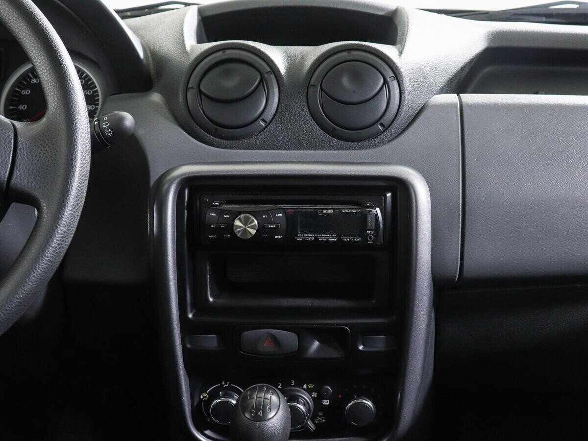 Renault Duster 1.6 МКПП, 2014, 112 000 км фото 13