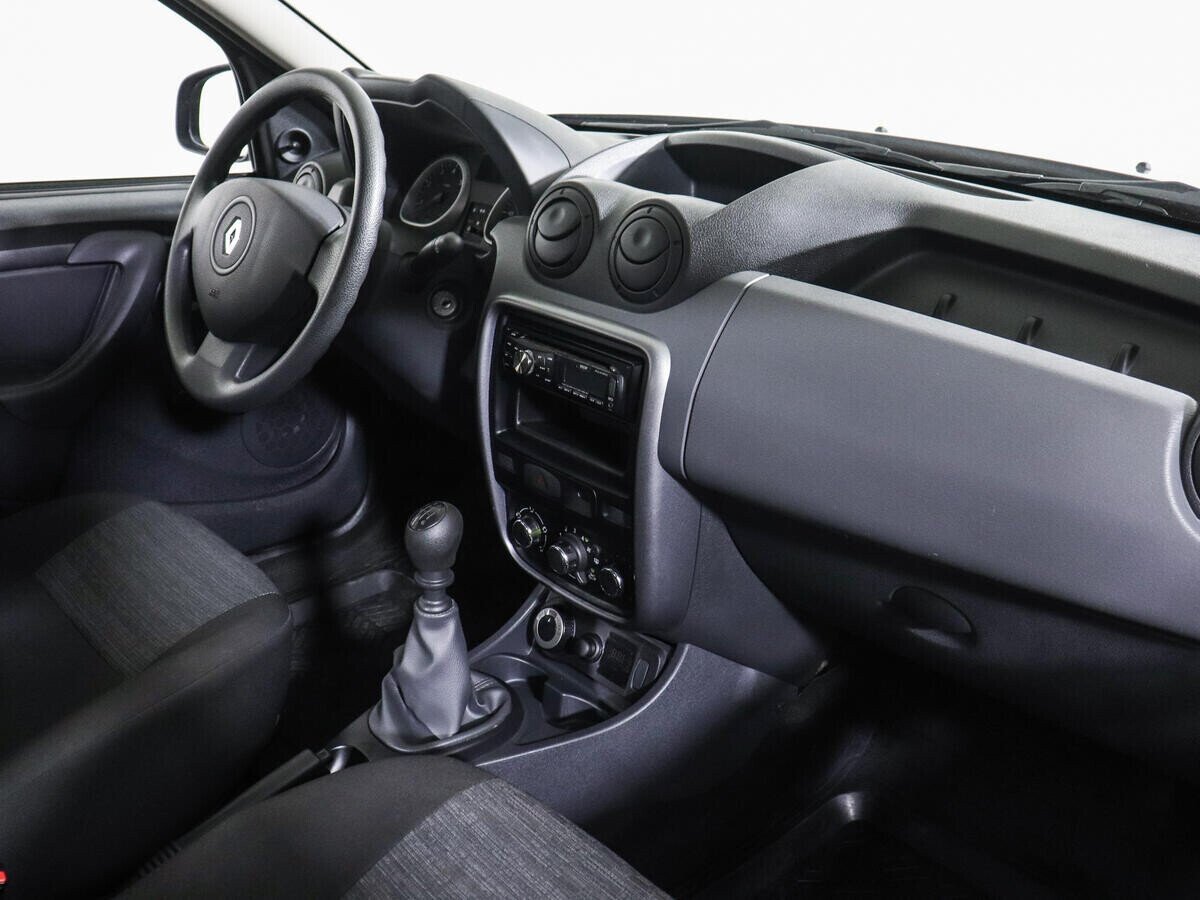 Renault Duster 1.6 МКПП, 2014, 112 000 км фото 9