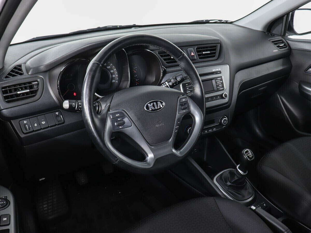 Kia Rio 1.6 МКПП, 2016, 87 000 км фото 9