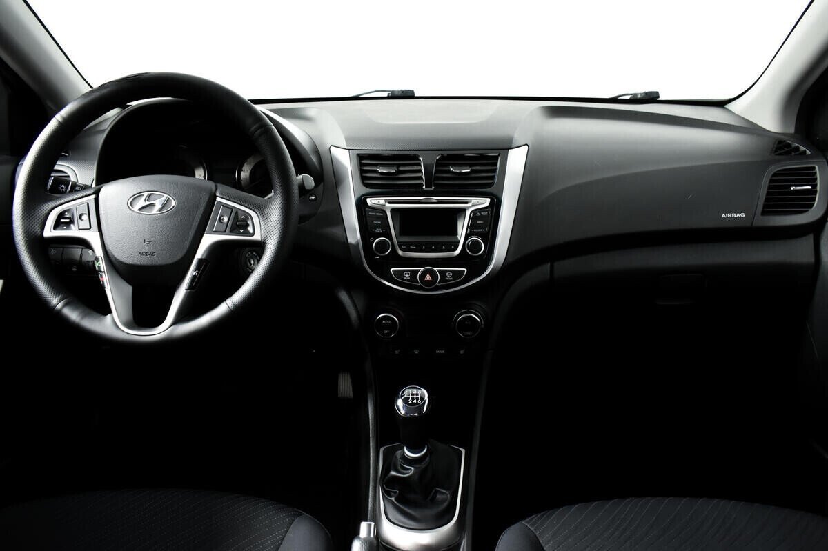 Hyundai Solaris 1.6 МКПП, 2014, 112 000 км фото 11