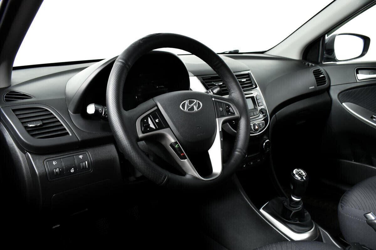 Hyundai Solaris 1.6 МКПП, 2014, 112 000 км фото 13