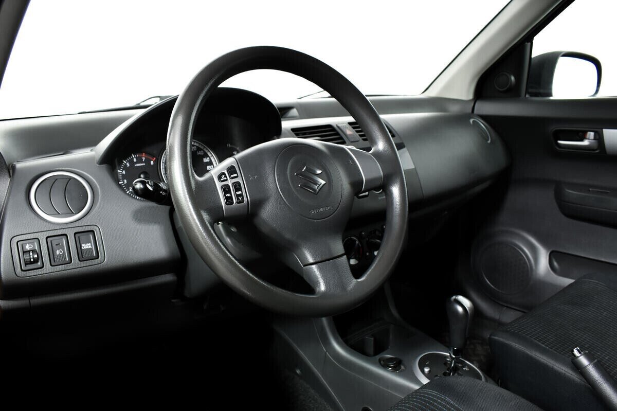 Suzuki Swift 1.3 РКПП, 2006, 206 000 км фото 13