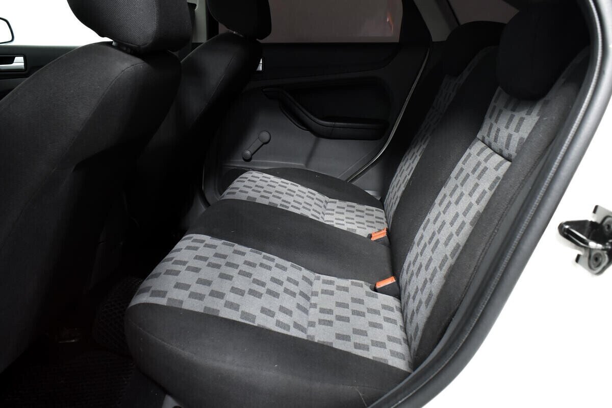 Ford Focus 1.4 МКПП, 2006, 204 000 км фото 12