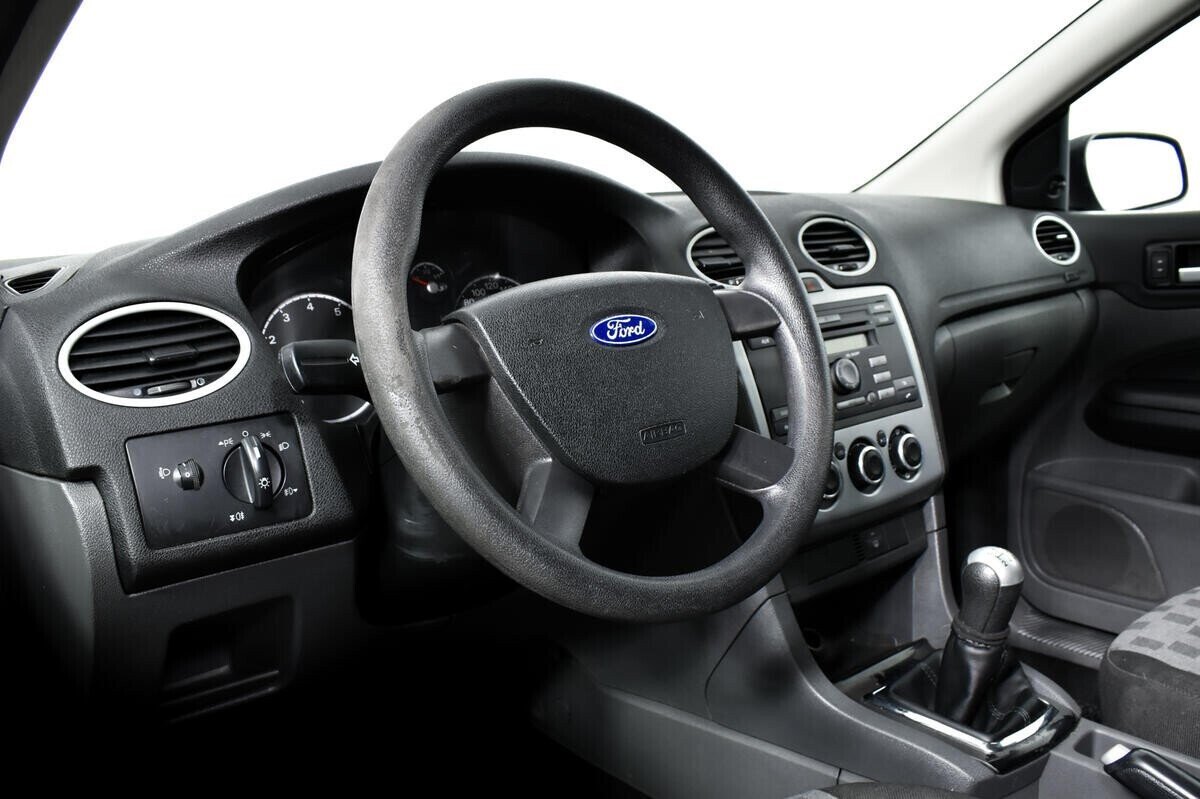 Ford Focus 1.4 МКПП, 2006, 204 000 км фото 13
