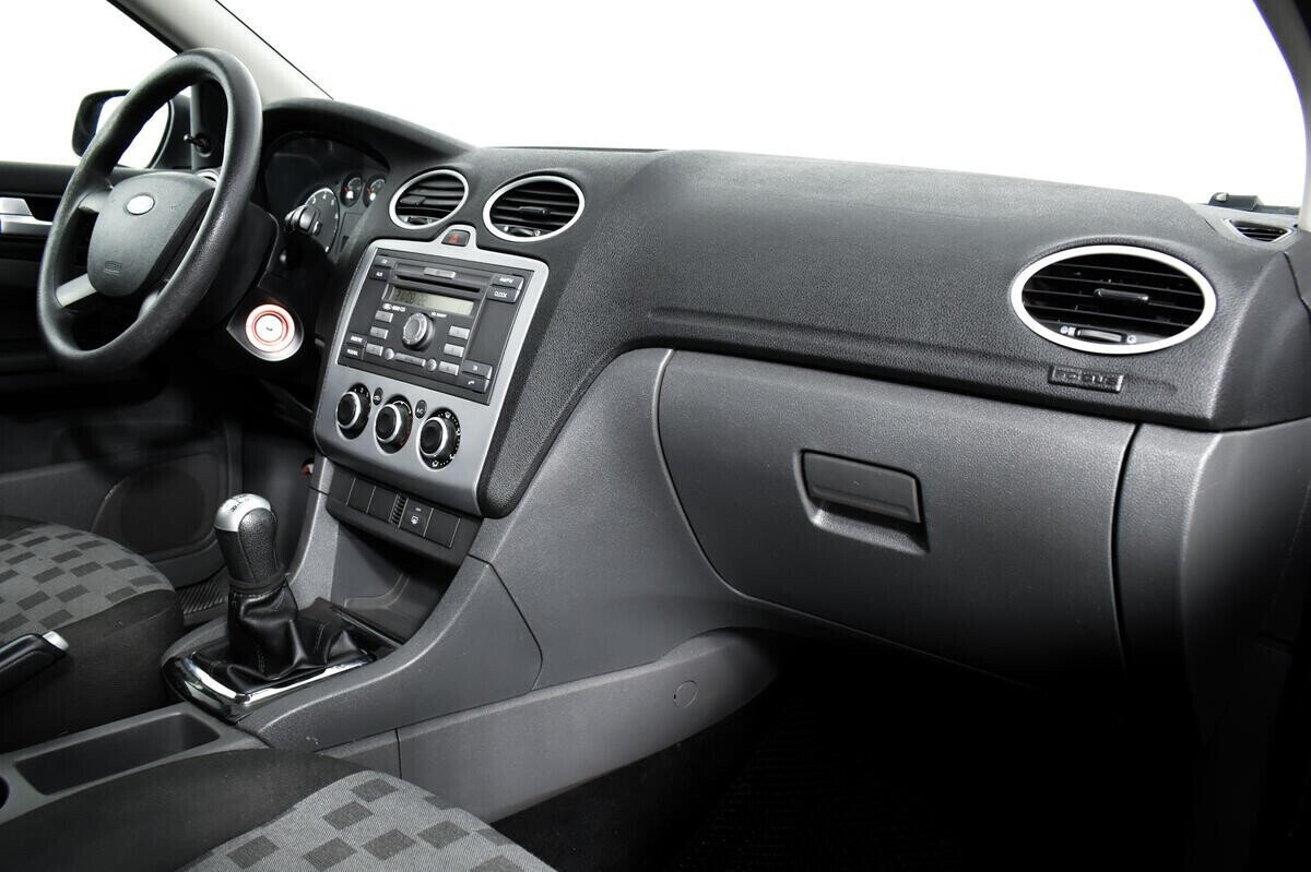 Ford Focus 1.4 МКПП, 2006, 204 000 км фото 9