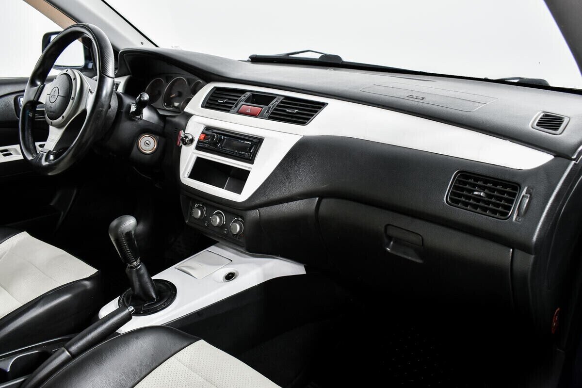 Mitsubishi Lancer 2.0 МКПП, 2006, 214 000 км фото 9