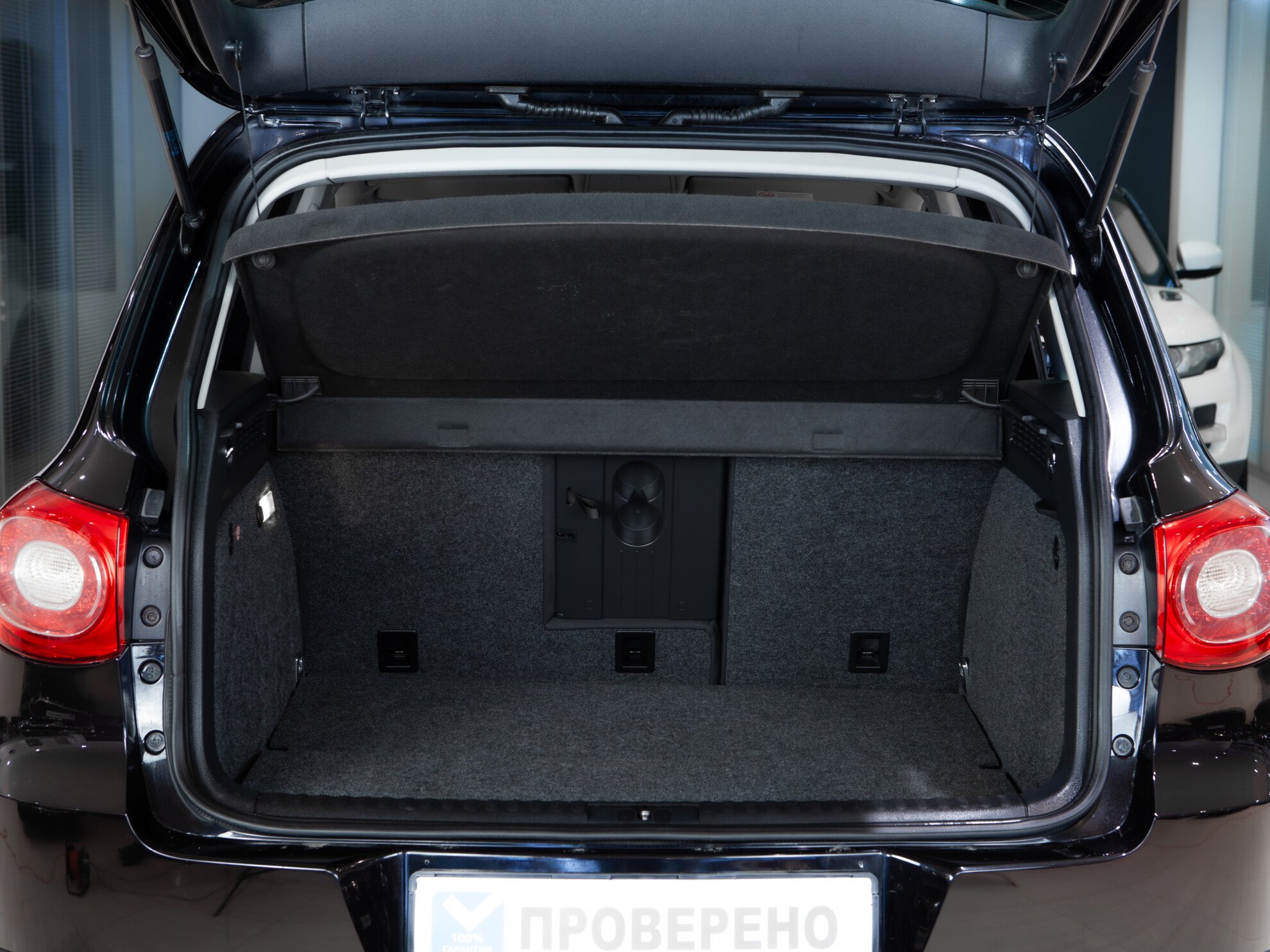 Volkswagen Tiguan 2.0 АКПП, 2011, 159 462 км фото 16