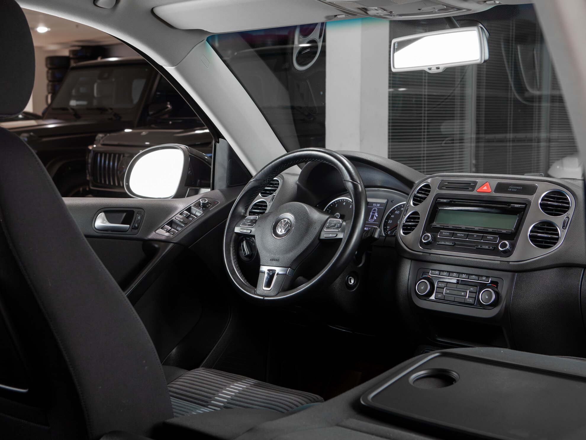 Volkswagen Tiguan 2.0 АКПП, 2011, 159 462 км фото 5