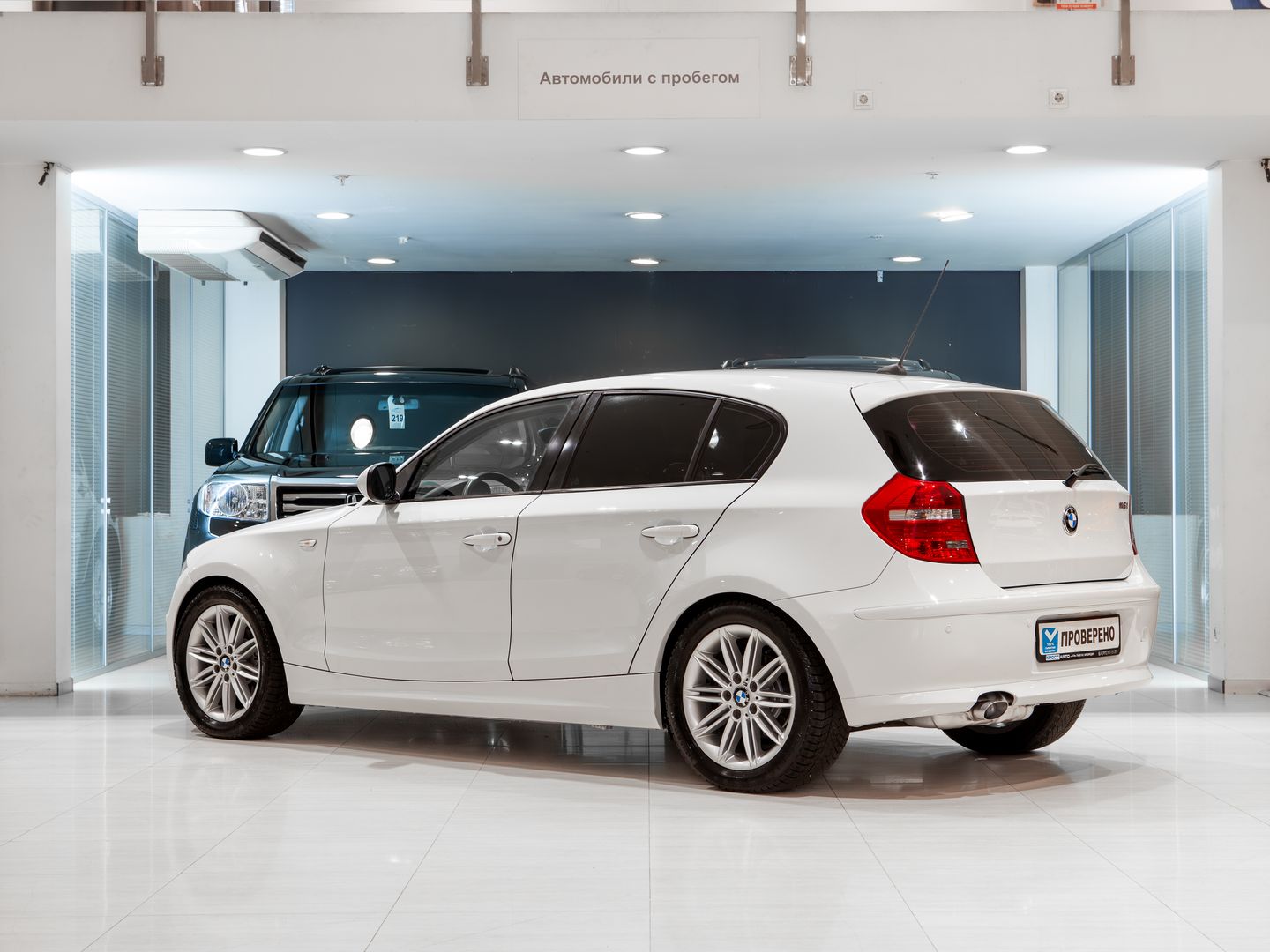 BMW 1 серии 2.0 АКПП, 2010, 137 280 км фото 4