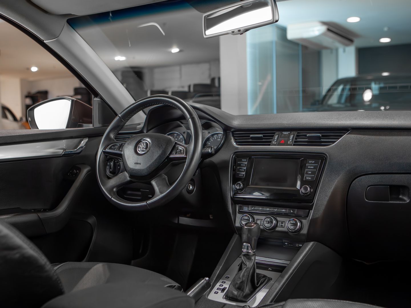 Skoda Octavia 1.0 РКПП, 2015, 135 177 км фото 5