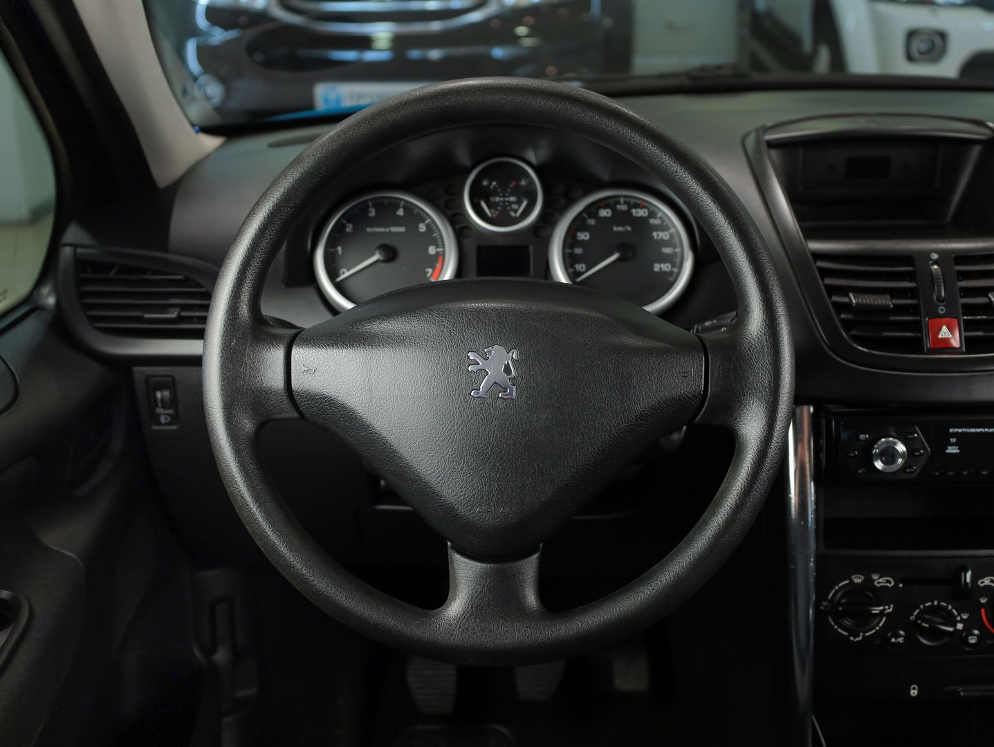 Peugeot 207 1.4 МКПП, 2008, 138 273 км фото 11